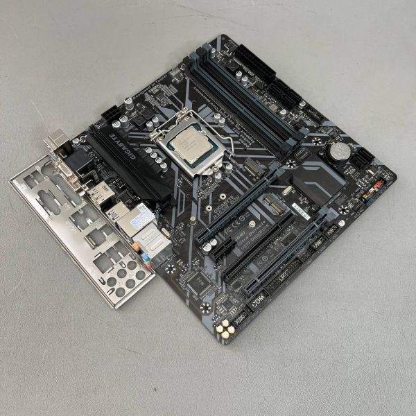 Комплект мат плата Gigabyte b365m-d3h s-1151v2 + Core i3 -8100