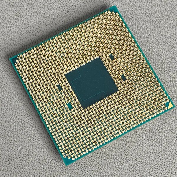 Процессор AMD Ryzen 3 PRO 3200G OEM