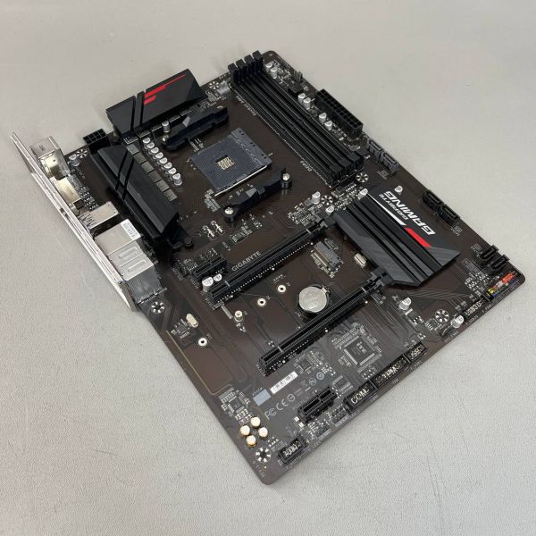 Материнские платы GIGABYTE B450 GAMING X