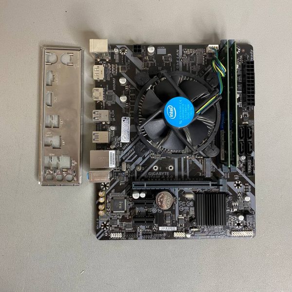 Комплект мат плата Gigabyte H310M A s-1151v2 + Core i3 -8100 + 8Gb+ кулер