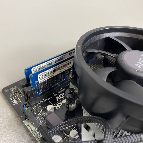 Комплект Материнская плата Asrock A320M-HDV + Ryzen 3 Pro 2200G+8Gb+Кулер