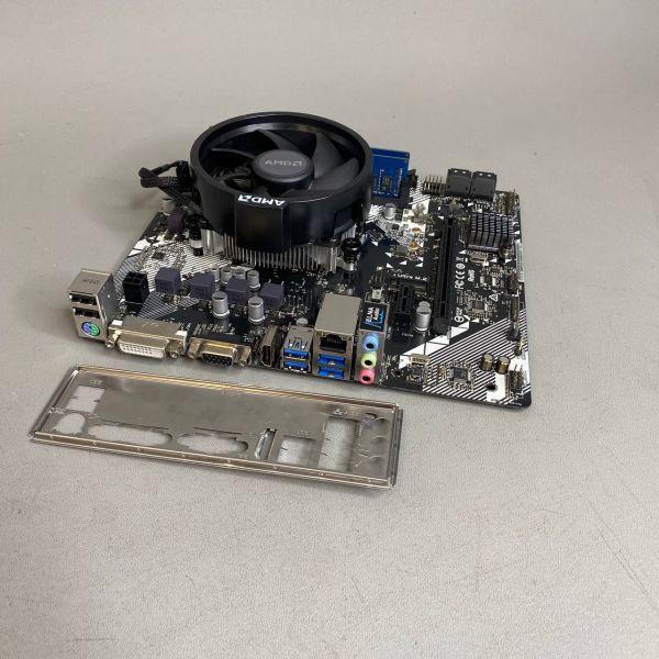 Комплект Материнская плата Asrock A320M-HDV + Ryzen 3 Pro 2200G+8Gb+Кулер