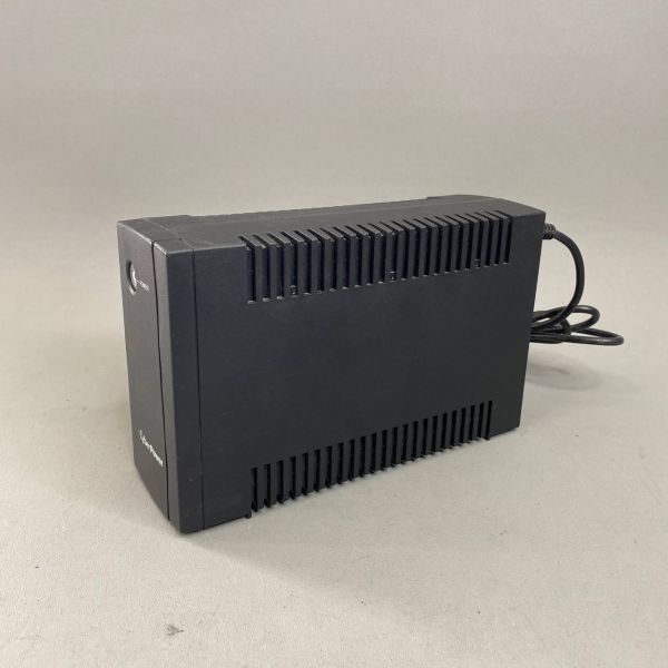 Источник бесперебойного питания Cyberpower Line-Interactive UTC850E