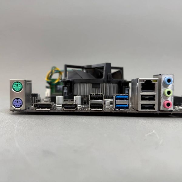 Комплект мат плата Gigabyte H310M A s-1151v2 + Core i3 -8100 + 8Gb+ кулер