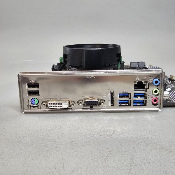 Комплект Asrock A320M-HDV +R3 Pro 2200G+16Gb+Кулер