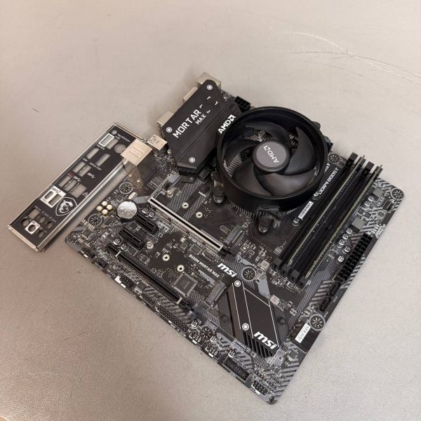 Комплект Материнская плата MSI B450M Mortar MAX + Ryzen 3 2200G +  8GB DDR4 + Кулер