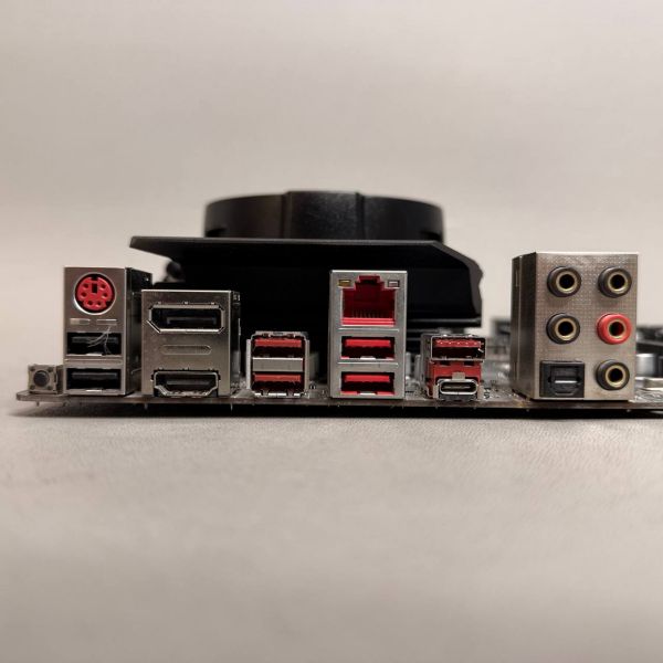 Комплект Материнская плата MSI B450M Mortar MAX + Ryzen 3 2200G +  8GB DDR4 + Кулер