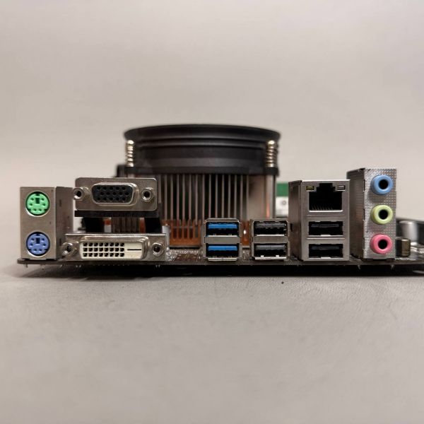 Комплект мат плата s-1151 H110+ i5-7400+8Gb + кулер