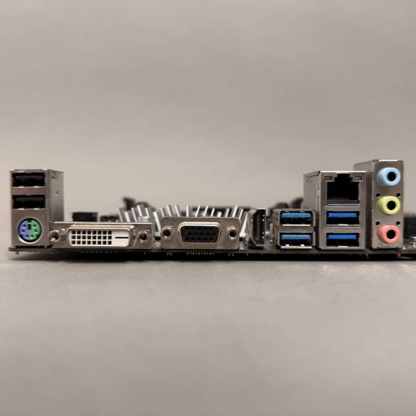 Материнская плата ASRock X370M-HDV