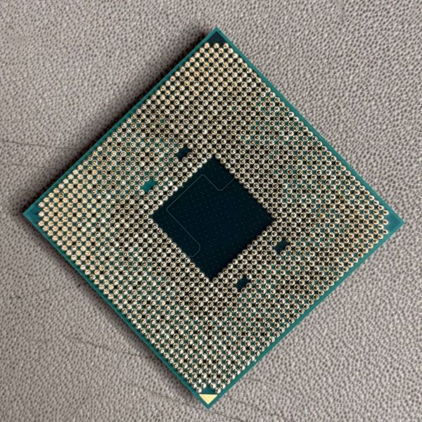 Процессор AMD Ryzen 3 2200G OEM