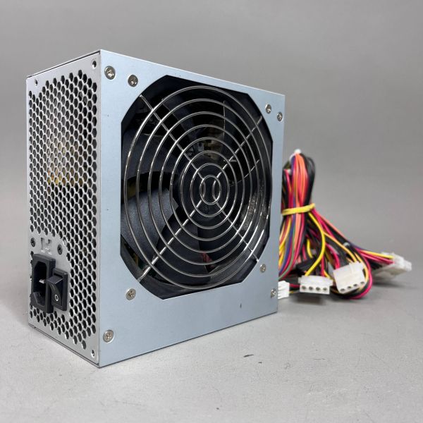 Блок питания 400W FSP ATX-400PNF 24+4/6PCI-E/2SATA/120fan ATX