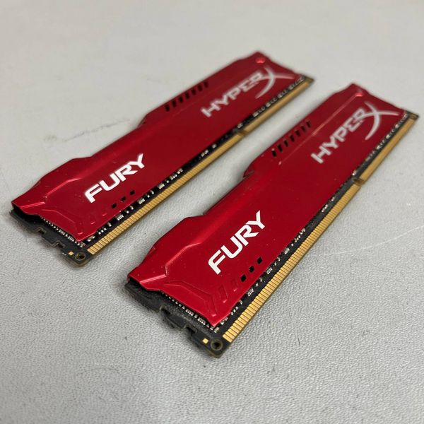 Оперативная память Kingston DDR3 16Gb (2x8Gb) 1600MHz pc-12800 HyperX FURY Red Series (HX316C10FRK2/16)