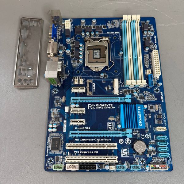 Материнская плата S-1155 Gigabyte GA-B75M-D3V 