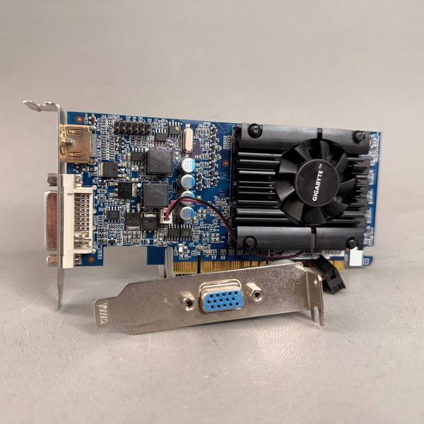 Видеокарта GIGABYTE GeForce 210 1G GV-N210D3-1GI
