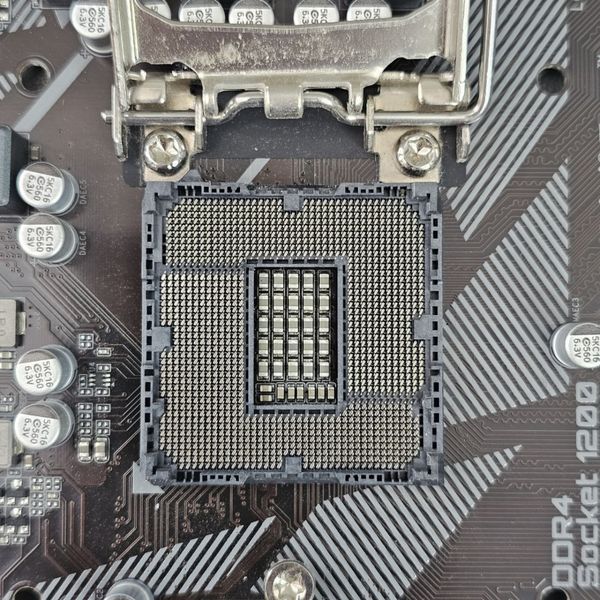 Комплект мат плата Gigabyte H470M K s-1200 + Core i3-10105F