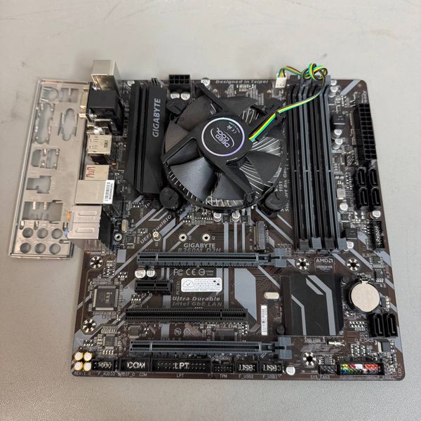Комплект мат плата Gigabyte b360m-d3h s-1151v2 + Core i3 -8100
