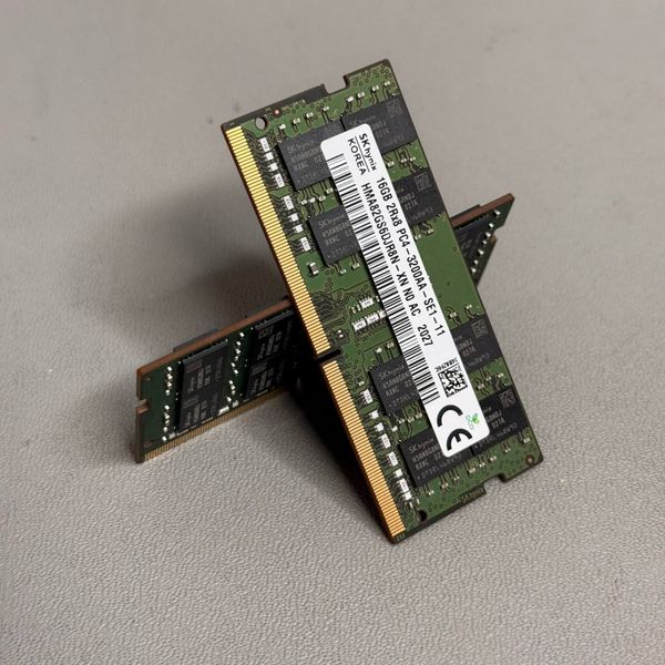 Оперативная память SODIMM Hynix (HMA82GS6DJR8N-XN) 16 ГБ