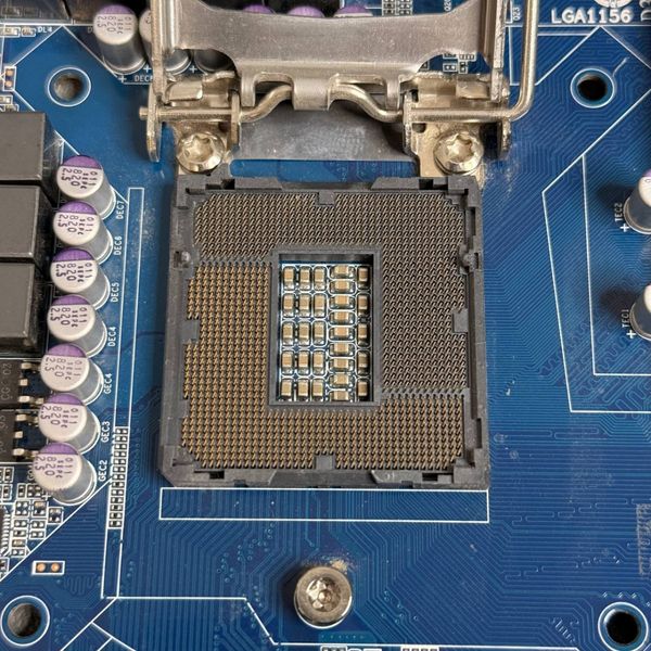 Материнская плата GIGABYTE GA-H55M-S2H + i3-530
