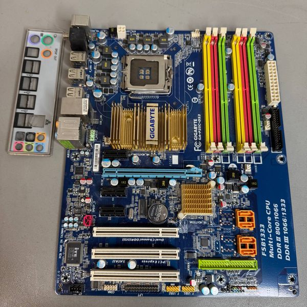 Материнская плата GIGABYTE GA-P35C-DS3 (rev. 2.0)