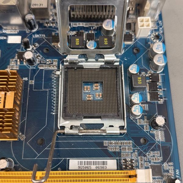 Материнская плата GIGABYTE GA-G31M-ES2C Socket 775