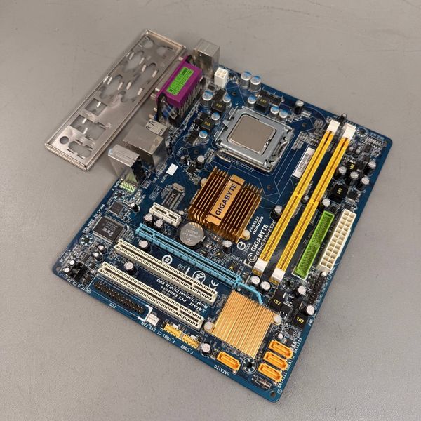 Материнская плата GIGABYTE GA-G31M-ES2C Socket 775