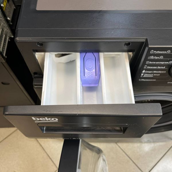 Стиральная машина SteamCure BEKO WSRE6512ZAA с загрузкой 6 кг, цвет черный, Скорость отжима: 1000 об/мин, 15 программ