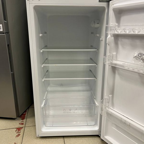 Холодильник с морозильником DEXP RF-TD210NMA/W белый, 207 л,