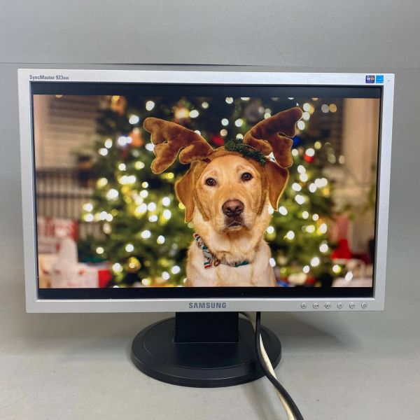 19'' Монитор Samsung SyncMaster 923NW, 1440x900, 75 Гц, TN