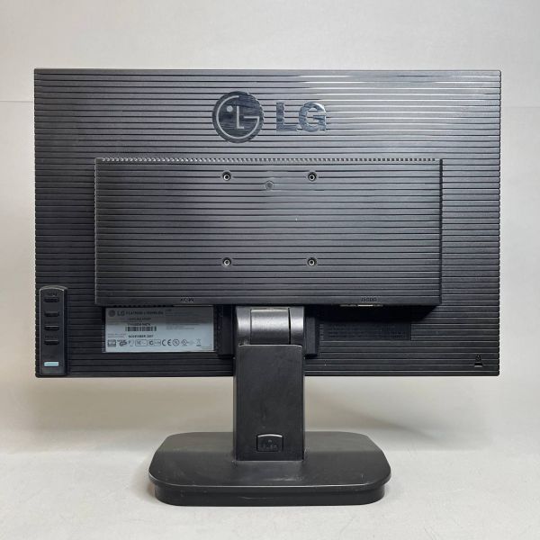 19'' Монитор LG Flatron L192WS, 1440x900, 75 Гц, TN черный