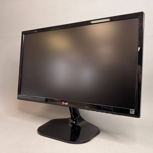 23'' Монитор LG 23MP55D-P чёрный