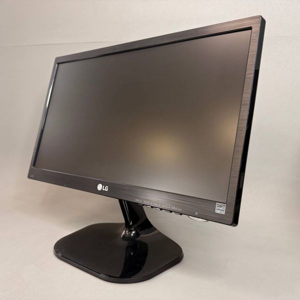 19.5'' Монитор LG 20M47D, 1600x900 , vga, dvi , черный