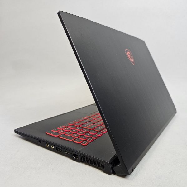 17.3'' FHD 144Гц Ноутбук MSI MF-17F6 чёрный