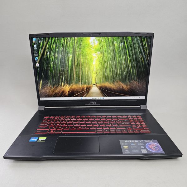 17.3'' 144Гц Ноутбук MSI Katana GF76 B12UCR-821XRU  черный