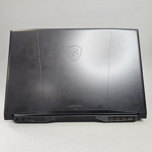 17.3'' 144Гц Ноутбук MSI Katana GF76 B12UCR-821XRU  черный