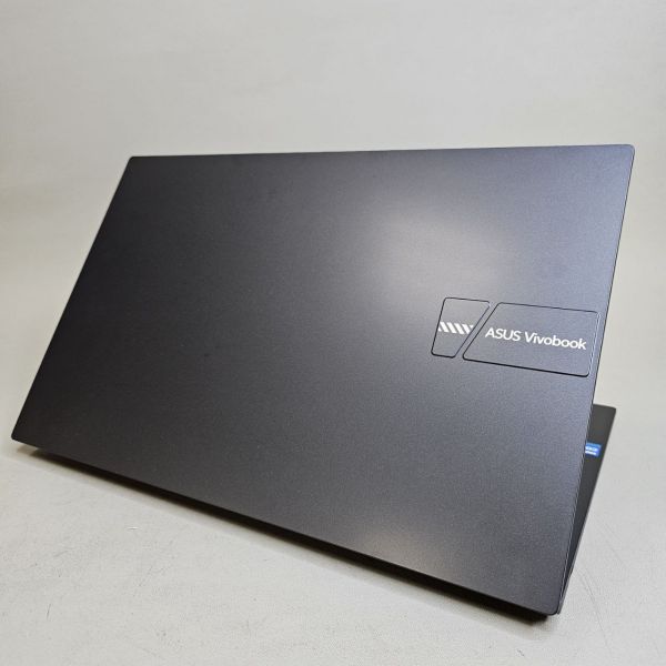 17.3'' Ноутбук ASUS VivoBook X1704VA-AU692 черный