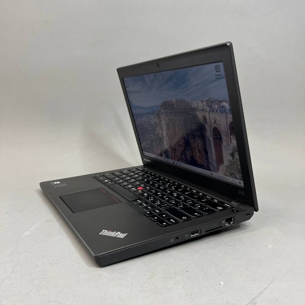 12.5'' Ноутбук Lenovo ThinkPad X240 черный