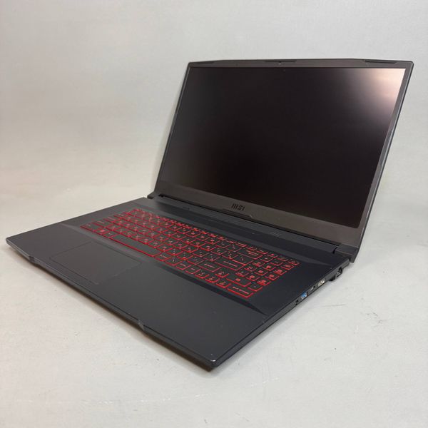 17.3'' FHD 144Hz Ноутбук MSI GF76 11UE-270XRU черный