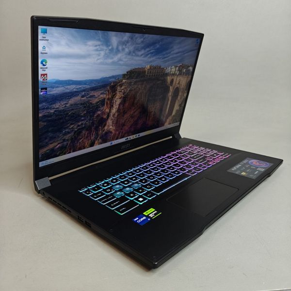 17.3'' FHD 144Hz Ноутбук MSI Katana 17 B12VGK-275XRU черный