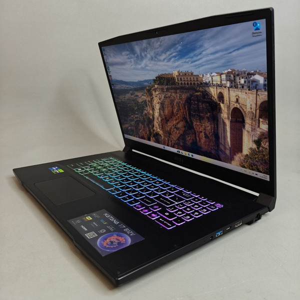 17.3'' FHD 144Hz Ноутбук MSI Katana 17 B12VGK-275XRU черный