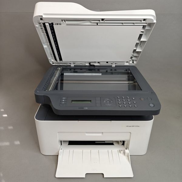 МФУ лазерное HP Laser MFP 137fnw белый
