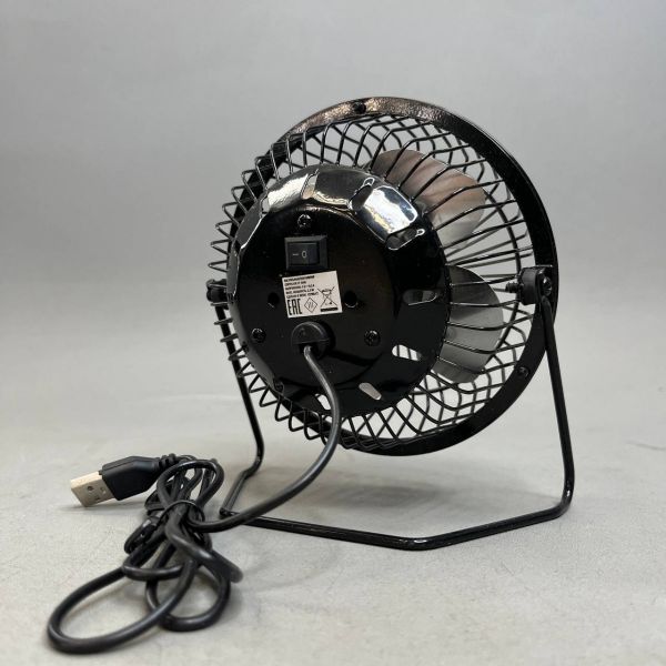 Вентилятор настольный CENTEK CT-5040 Black стальная решётка D14см, USB питание, шнур 1.1 м