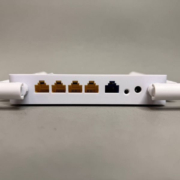 Роутер Wi-Fi с USB-портом для 4G USB-модема ZBT-Link ZBT-WE1626 (без модема в комплекте)