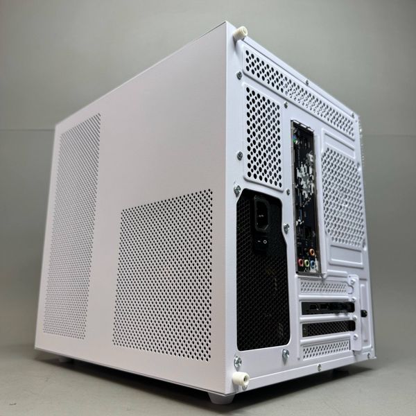 Игровой ПК R5 5500 / 32Gb / 512Gb + 1Tb / 8Gb RTX5060Ti