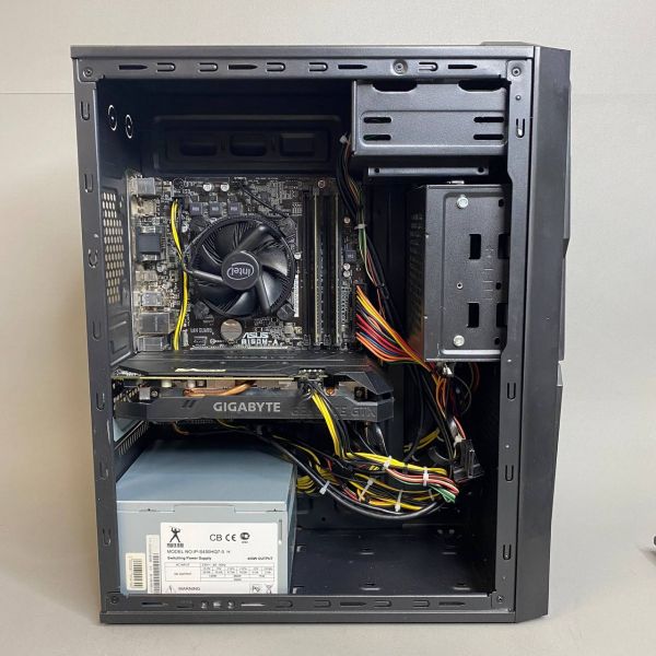 Игровой ПК / i7-6700 / 16Gb / SSD 240Gb / 500Gb / 6Gb GTX1660 Super