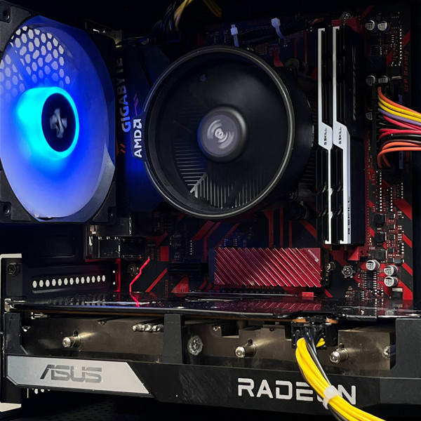 Игровой ПК Ryzen 7 3700x / 16Gb / 1Tb / SSD 500Gb m.2 / 8Gb RX6600XT