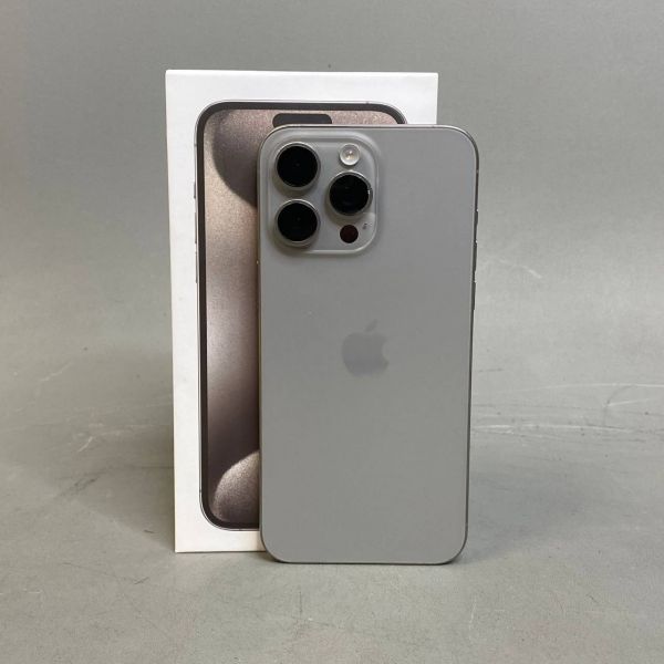 Смартфон Apple iPhone 15 Pro Max 256 ГБ, Dual: nano SIM + eSIM, натуральный титан