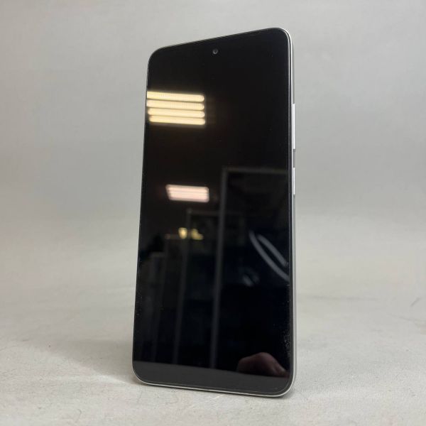 Смартфон Xiaomi Redmi 12 4/128GB, Polar White Global