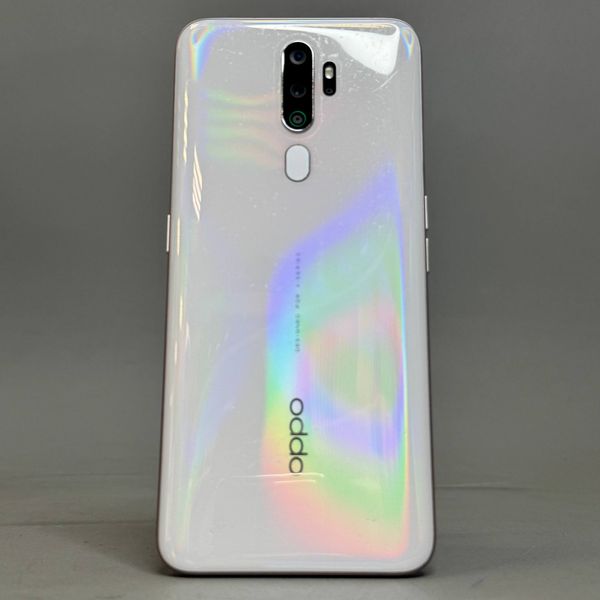 Смартфон OPPO A5 (2020) 3/64GB сияющий белый