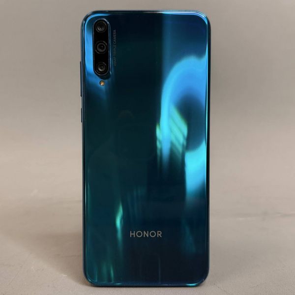 Смартфон Honor 30i 4/128GB (LRA-LX1) (мерцающий синий)