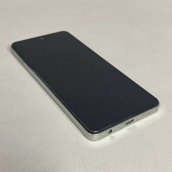 Смартфон Tecno POVA 5 256 ГБ золотистый